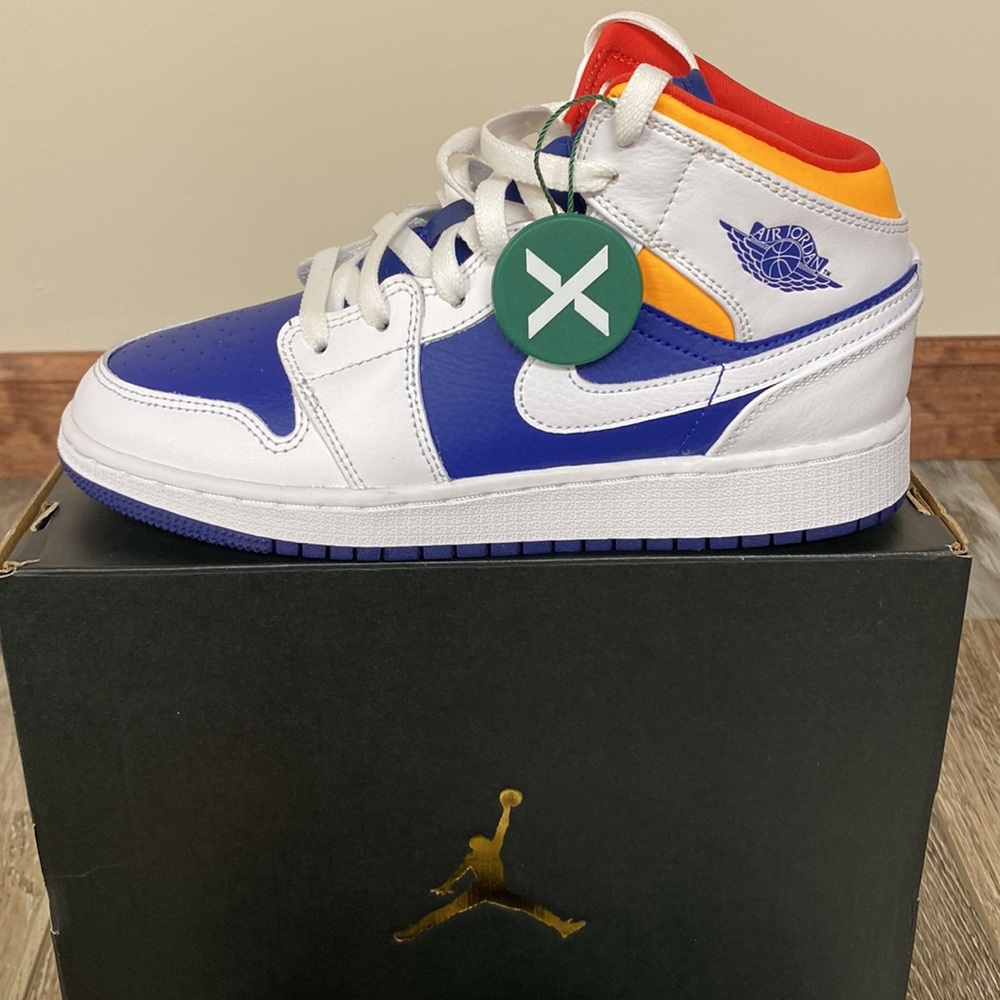 TODAY ONLY !! 💙JORDAN 1 MID WHITE LASER ORANGE DEEP ROYAL BLUE GS)